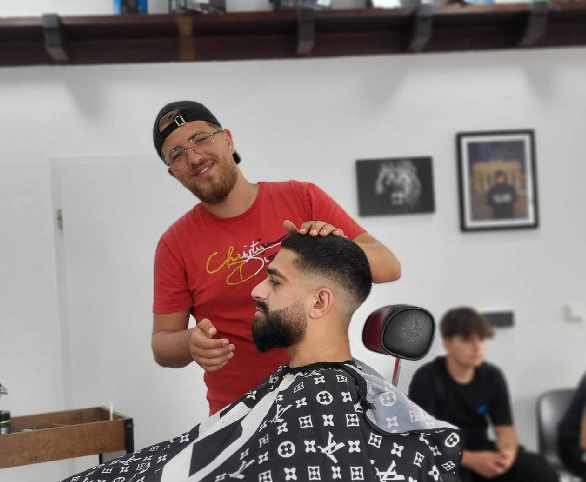Omar bei der Arbeit